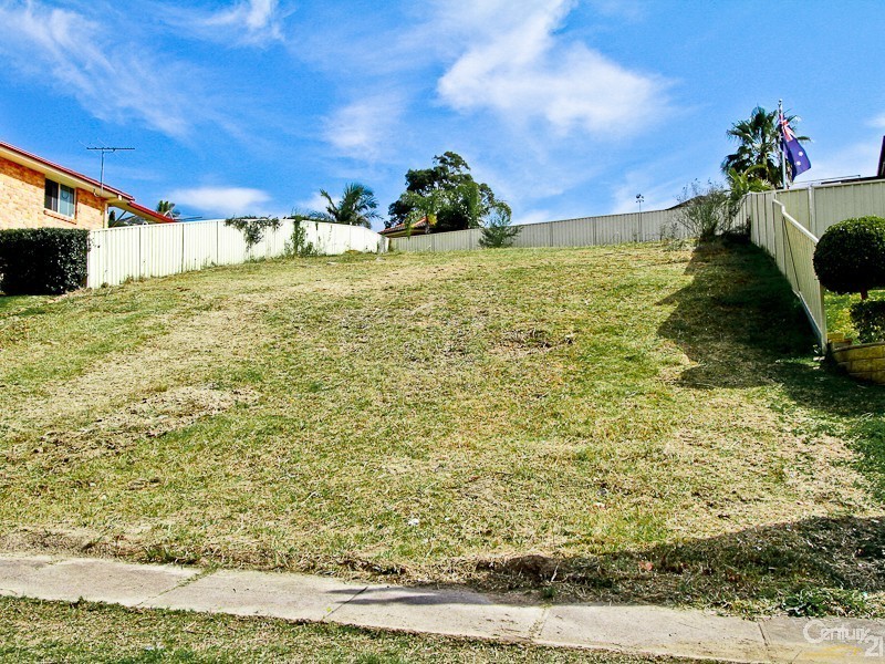 28 Excalibur Parade, Valentine NSW 2280