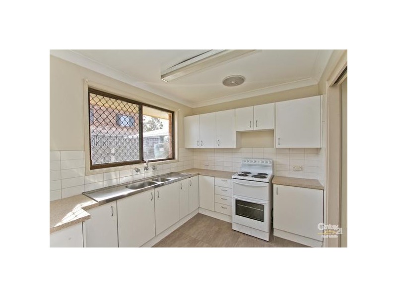 33A Jones Avenue, Warners Bay NSW 2282