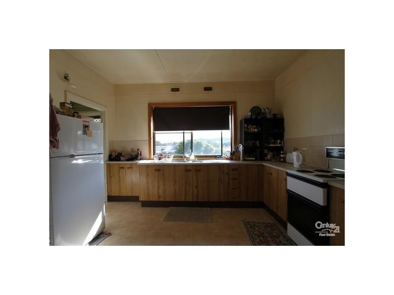 7 Bonarius Street, Warners Bay NSW 2282