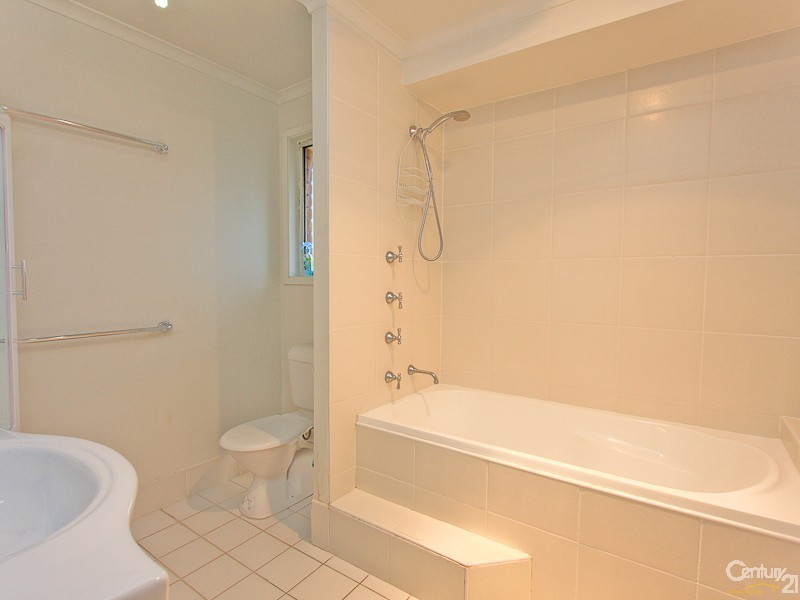 7 Floraville Road, Belmont North NSW 2280