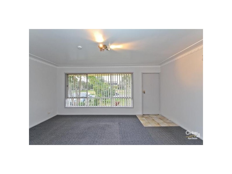 8 Spencer Street, Warners Bay NSW 2282