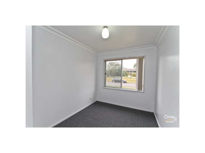 8 Spencer Street, Warners Bay NSW 2282