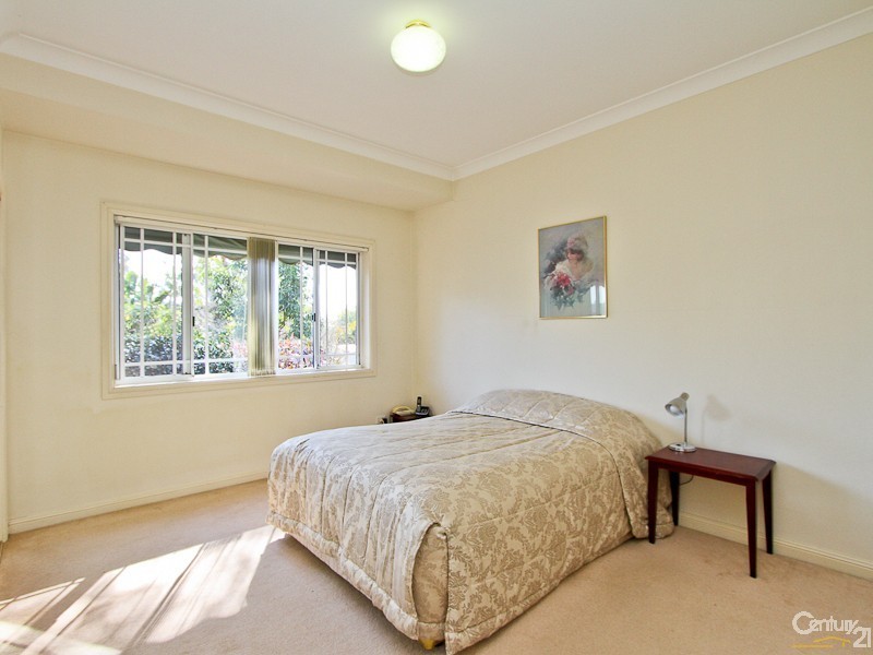 2/29 Tallawalla Road, Valentine NSW 2280