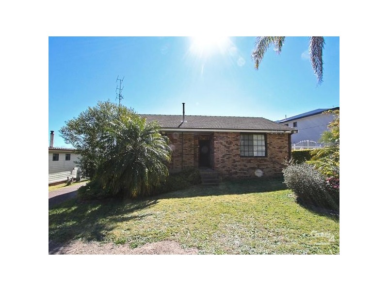 7 Farm Street, Speers Point NSW 2284