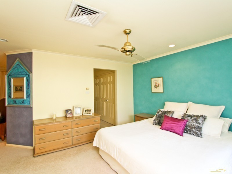 41 Grovelake Close, Eleebana NSW 2282