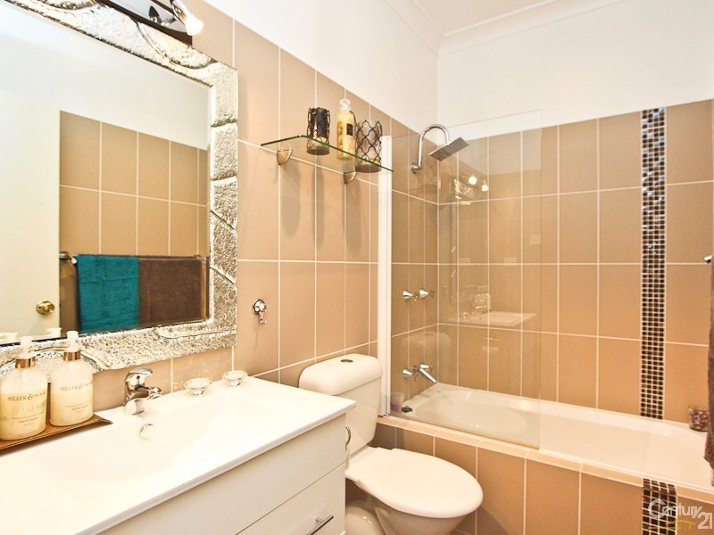 33 Elizabeth Street, Floraville NSW 2280