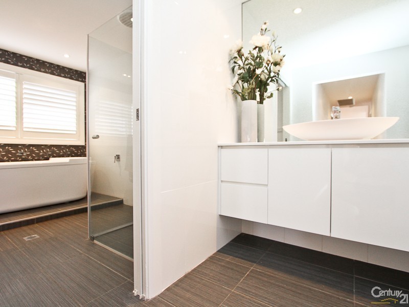 9  Hopkins Street, Speers Point NSW 2284