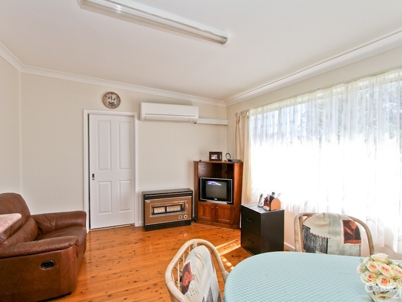 32 St Johns Drive, Croudace Bay NSW 2280