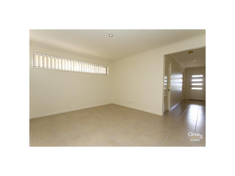 21 Nithsdle Street, Cameron Park NSW 2285