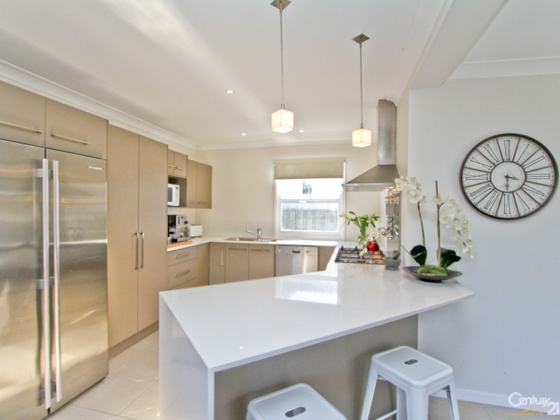 2 Winston Street, Croudace Bay NSW 2280