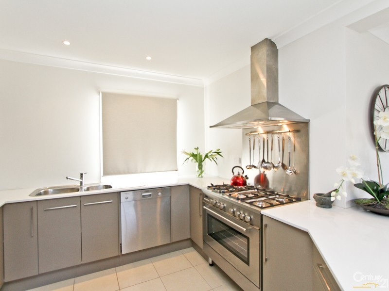 2 Winston Street, Croudace Bay NSW 2280