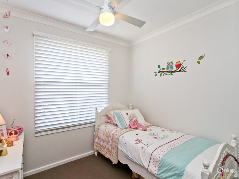 2 Winston Street, Croudace Bay NSW 2280