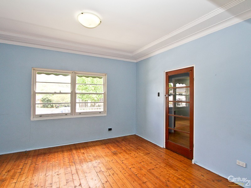 74 Lachlan Street, Cardiff NSW 2285