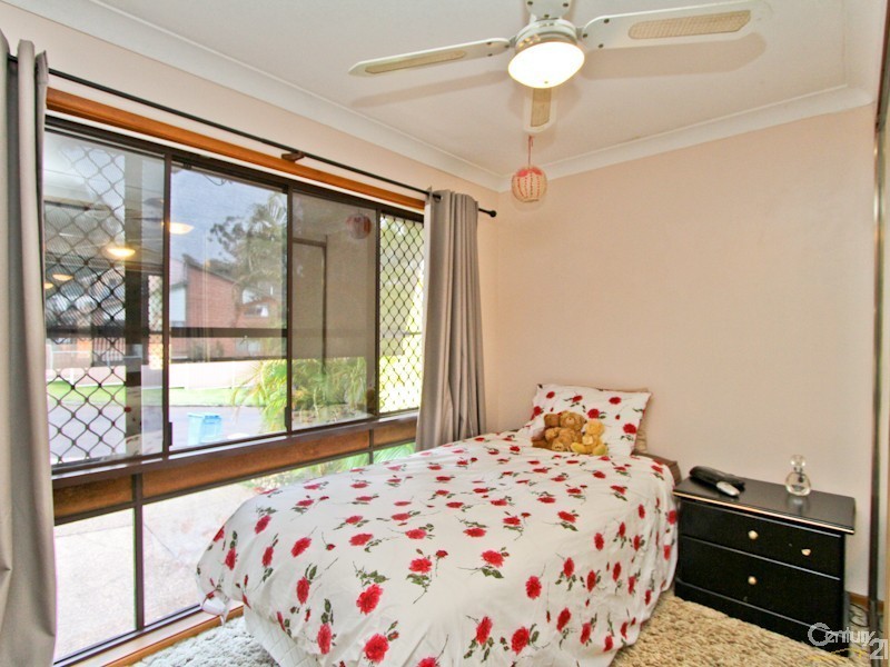 2 Michael Crescent, Valentine NSW 2280