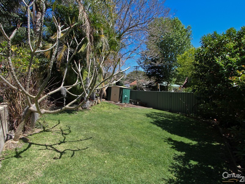 2 Michael Crescent, Valentine NSW 2280