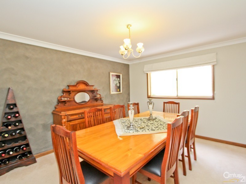 14 Wollundry Close, Eleebana NSW 2282