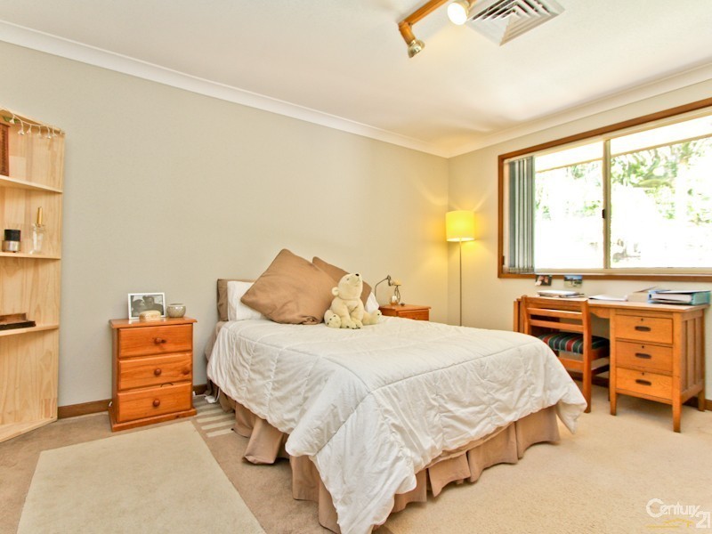 14 Wollundry Close, Eleebana NSW 2282