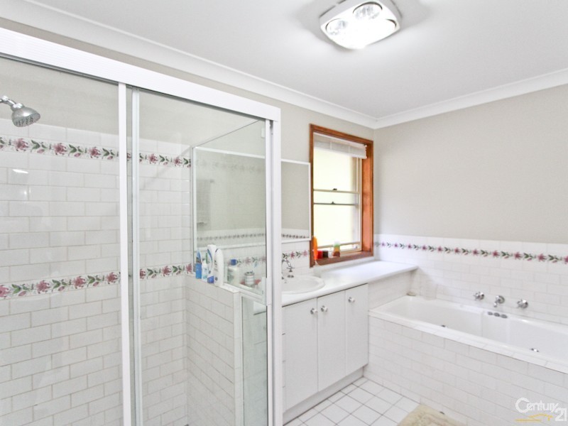 14 Wollundry Close, Eleebana NSW 2282