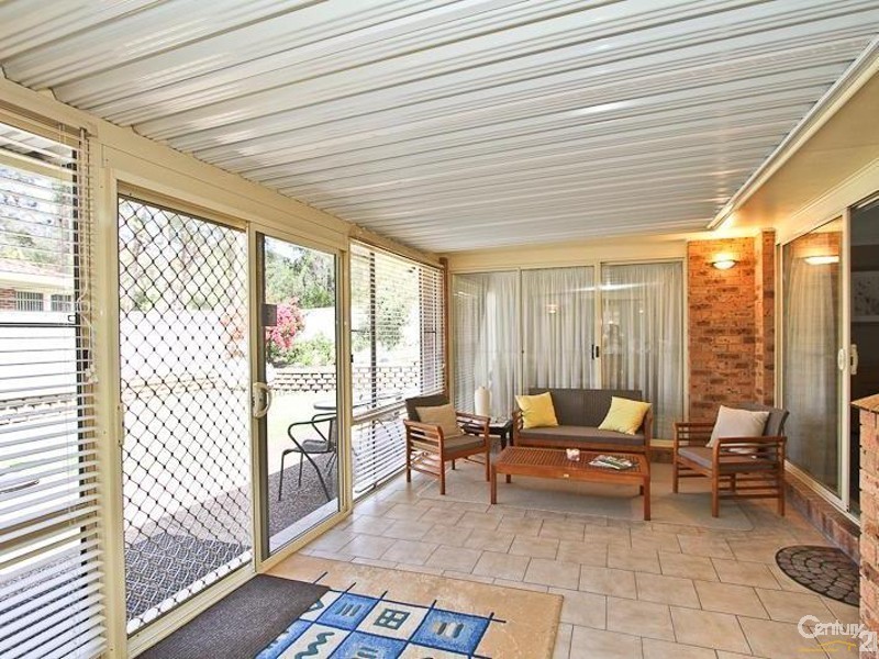 10 Squire Close, Valentine NSW 2280