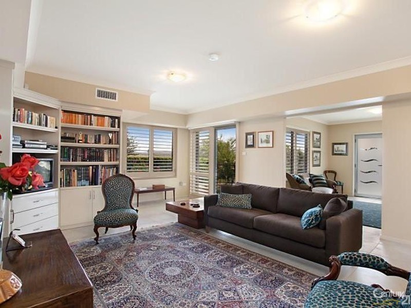 1/44 Dilkera Avenue, Valentine NSW 2280