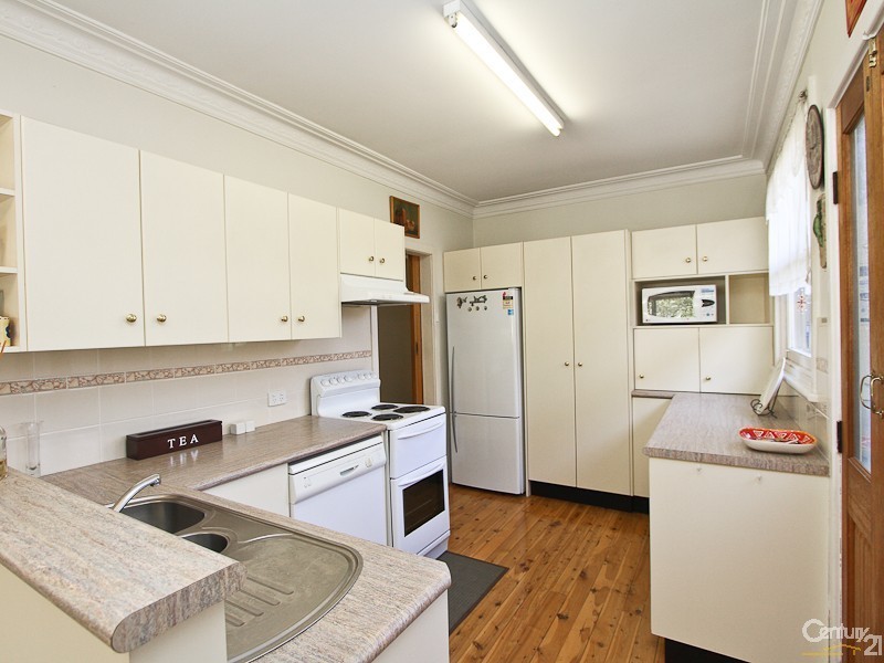 28 Linden Avenue, Eleebana NSW 2282