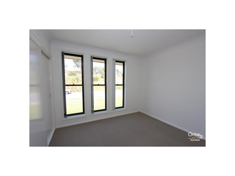 98 Dalmeny Drive, Macquarie Hills NSW 2285