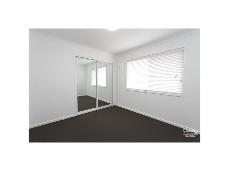 18A Maurie Avenue, Warners Bay NSW 2282