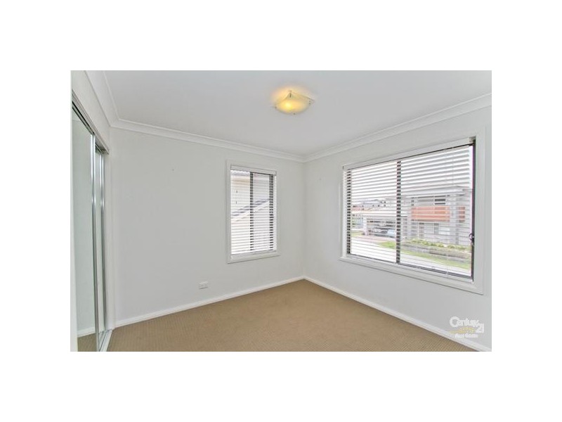 11 Siloam Drive, Belmont NSW 2280