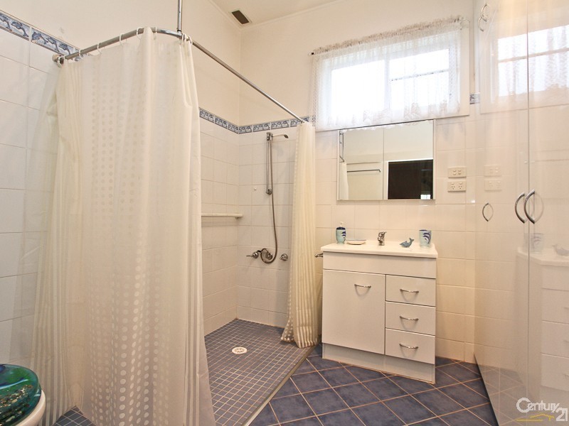 26 Tallawalla Road, Valentine NSW 2280