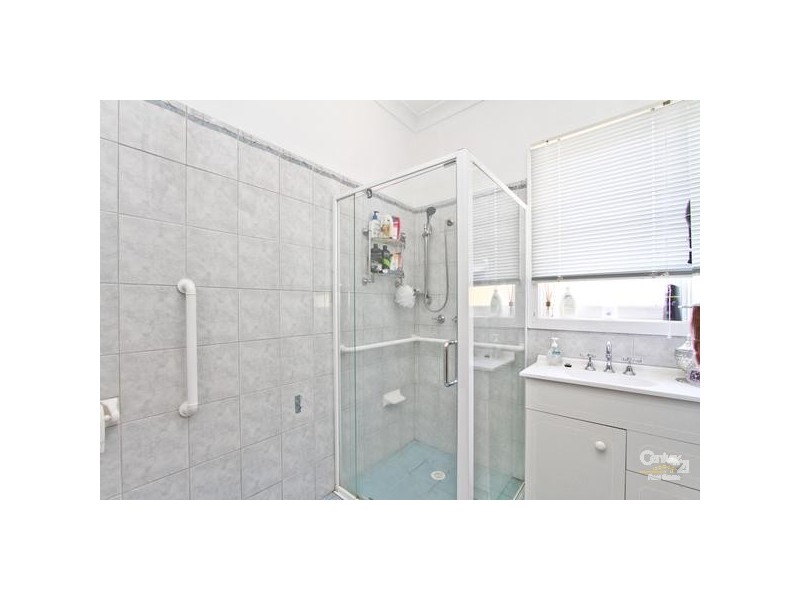 18 Helen Street, Mount Hutton NSW 2290