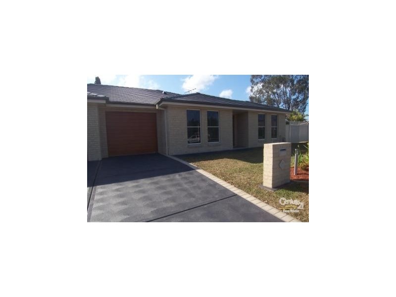 2/2 Spencer Street, Warners Bay NSW 2282