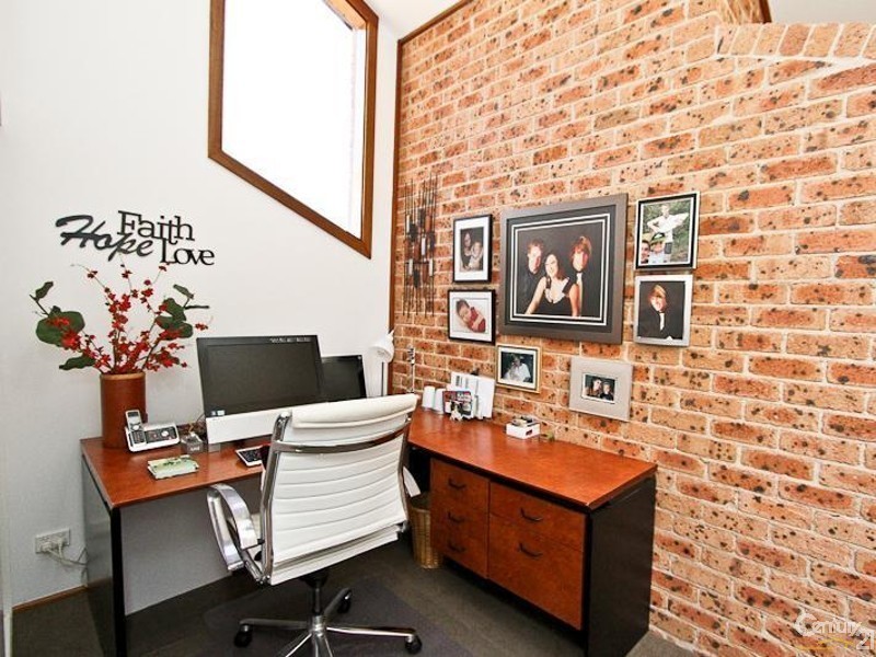 3  Ridgewood Crescent, Eleebana NSW 2282
