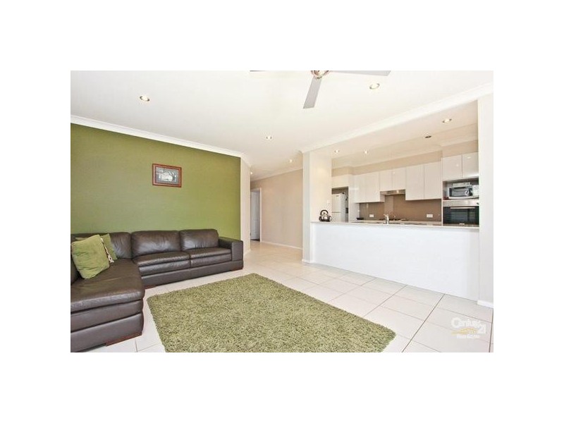 34 Ripon Way, Macquarie Hills NSW 2285