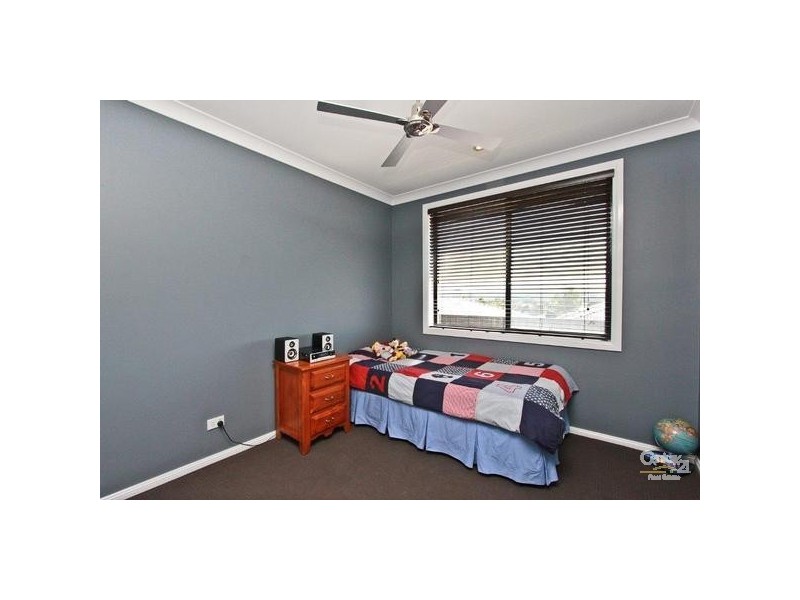 34 Ripon Way, Macquarie Hills NSW 2285