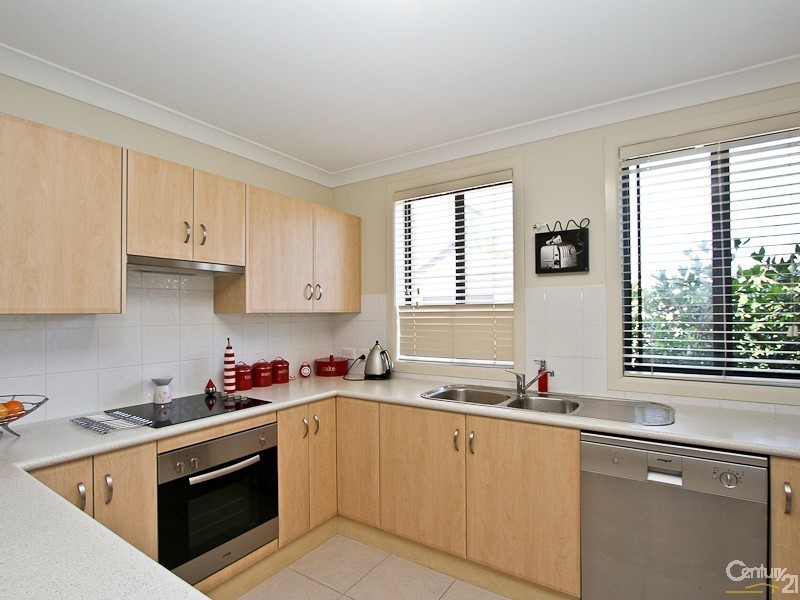 2/30 Martin Street, Warners Bay NSW 2282