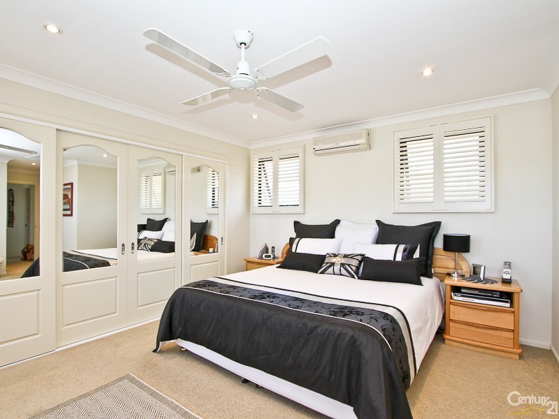 2/30 Martin Street, Warners Bay NSW 2282