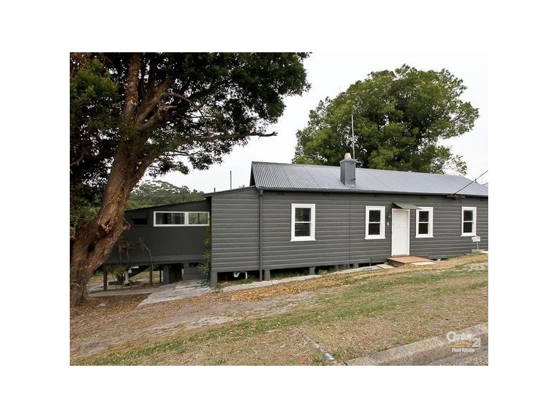 8 George Street, Belmont NSW 2280