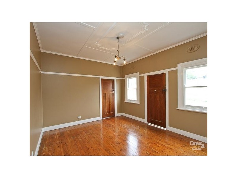 8 George Street, Belmont NSW 2280
