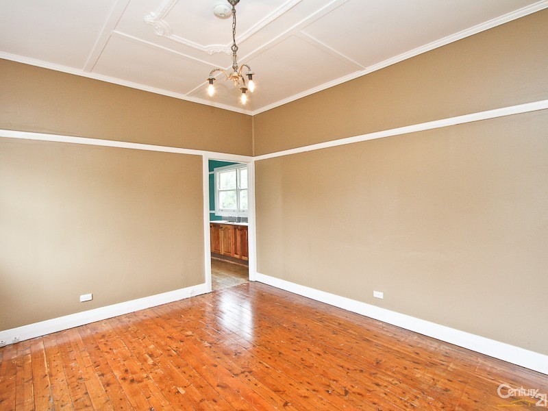 8 George Street, Belmont NSW 2280