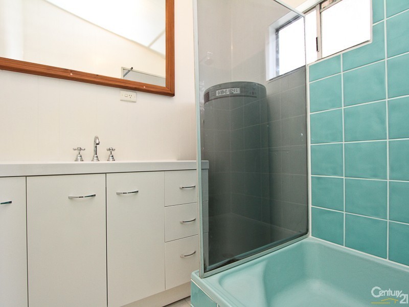 8 George Street, Belmont NSW 2280