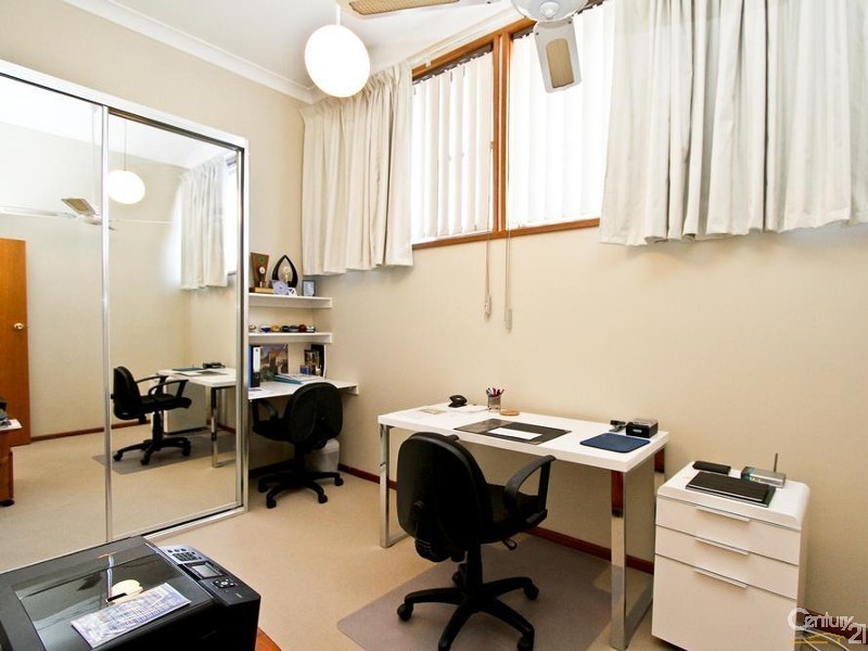 45 Dalwood Close, Eleebana NSW 2282