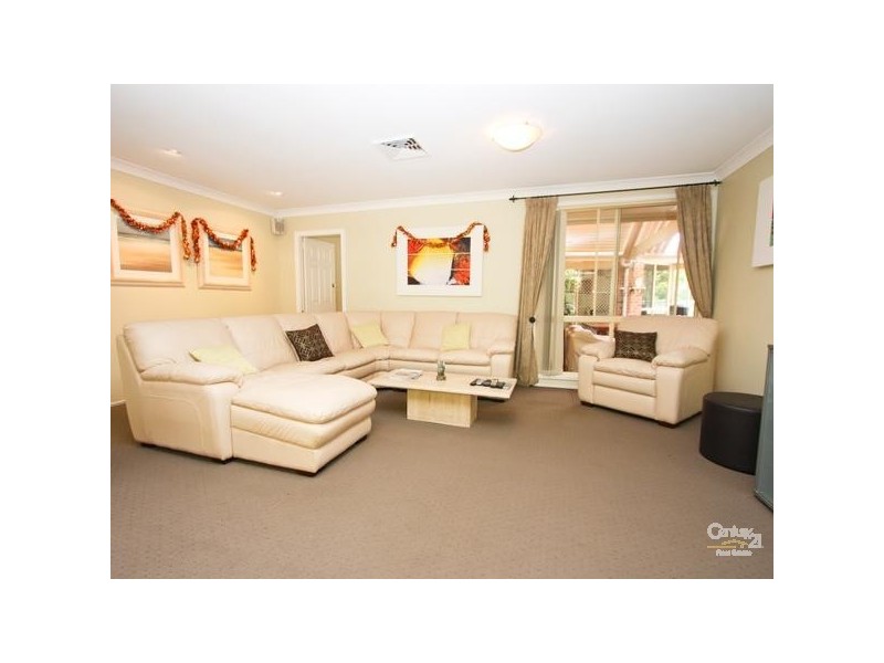 26 Warwick, Valentine NSW 2280