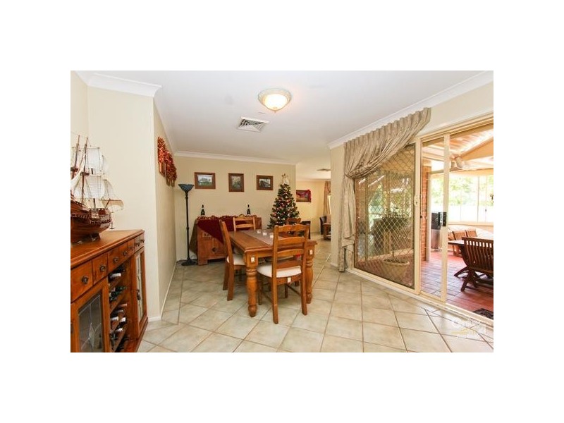 26 Warwick, Valentine NSW 2280