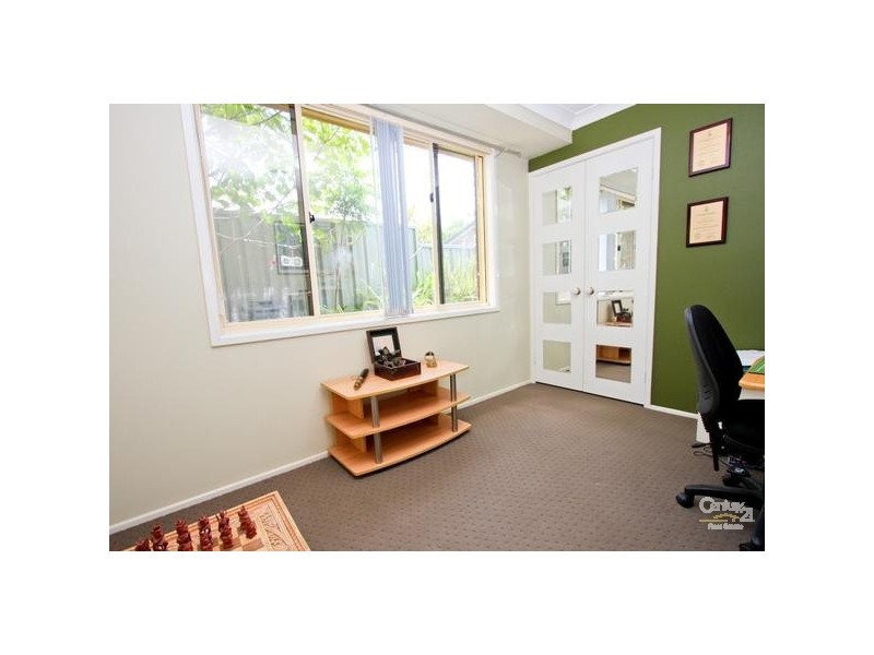26 Warwick, Valentine NSW 2280