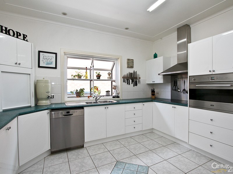 313 Pacific Highway, Belmont North NSW 2280