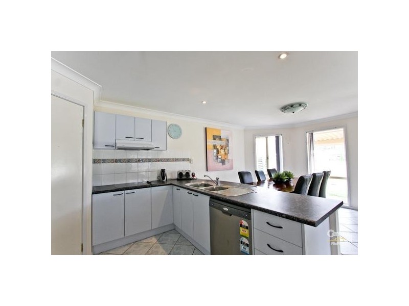 10 Nursery Grove, Mount Hutton NSW 2290