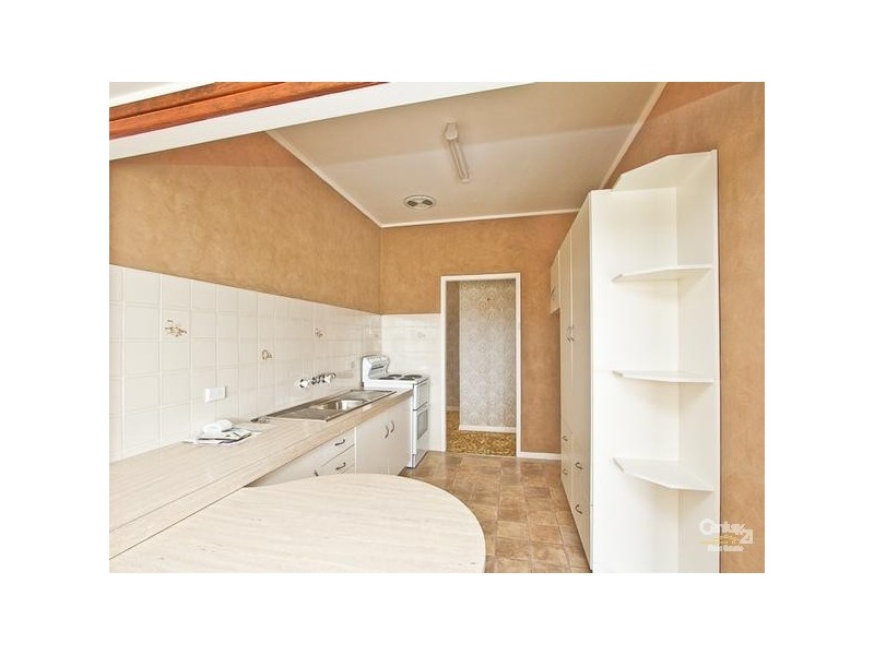 15 First Street, Booragul NSW 2284