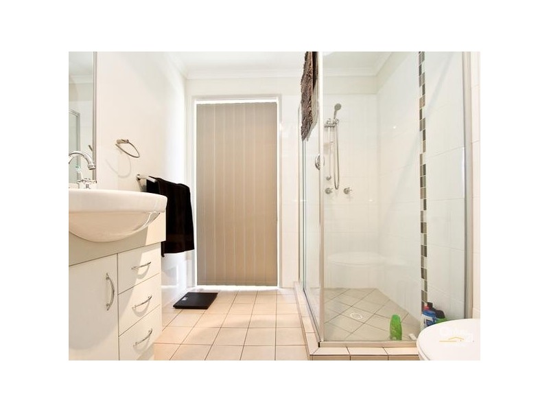 16A Tofino Close, Pelican NSW 2281