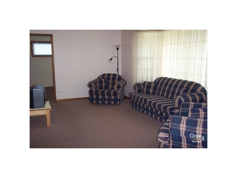 552 The Esplanade, Warners Bay NSW 2282