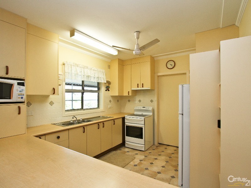 18 Crescent Road, Charlestown NSW 2290